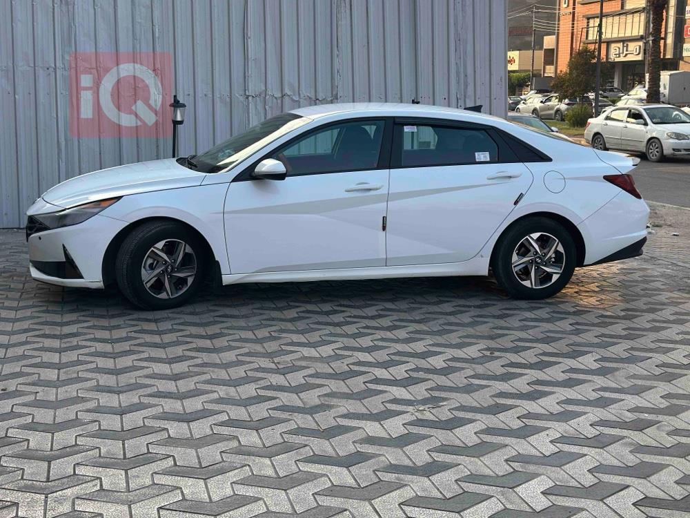 هیوندای ئەلەنترا